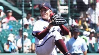 甲子園初戦で桐光学園・松井裕樹の名は一躍全国区となった　１試合22奪三振の新記録