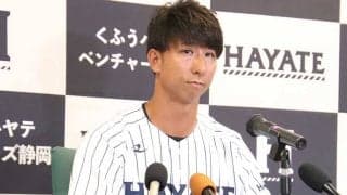 腱板は断裂、肩甲骨が変形…激痛で目を覚ます日々　福田秀平が明かす引退の真相