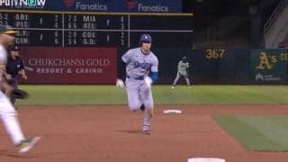 「ピッチャーやる気ないだろ」大谷翔平、いくらなんでも走りすぎ！ モーションを完全に盗む→余裕で“1試合3盗塁”を決める瞬間「50-50狙ってくれ」