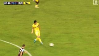 「傑出したタッチとパスだ」鎌田大地が“圧巻スルーパス”でアシスト未遂！「プレミアリーグで見るのが待ちきれない」現地メディアも大絶賛