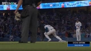 球場騒然！一体、何が起きた…！？ 大谷翔平、どん詰まり“変態パワー弾” 打球が高く上がりすぎてハプニング発生「えっ？w」「ん？どうした？」