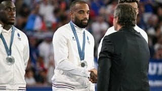 「青いシャツを着ての最後の試合だった…」、ラカゼットが銀メダルでフランス代表に別れ