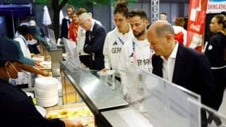 「毎日、何万食も提供しなきゃいけないんだ」開き直り？ 選手たちが不満を爆発させた選手村に役員は「満足」と強調【パリ五輪】