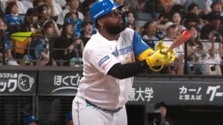 驚愕パワーで投手呆然　衝撃の“流し打ち弾”に球場騒然…好調の日本ハム助っ人「目が離せない」