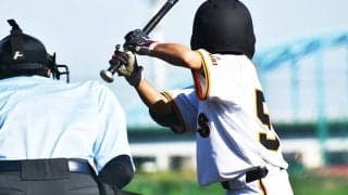 苦手な“高めの球”に対応する練習とは？　強豪指導者も共感する「ゆっくりスイング」