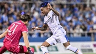 横浜FC「有効だった」長距離パス、長崎「機能しない」新システム、「2位3位」対決が示す今後【激闘「三笘薫」超え　J2リーグ「上位戦線」異状アリ】(3)