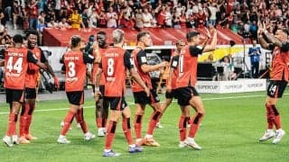 昨季2冠レバークーゼンが大会初優勝！　前半に退場者出すも土壇場同点弾の末にPK戦制す【DFLスーパーカップ】