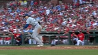 大谷翔平、第2打席は“振り逃げ”で出塁→37個目の盗塁成功で年間48.3盗塁ペース