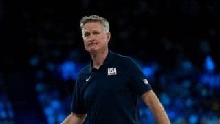 パリ五輪を金メダルで終えたスティーブ・カーHCがアメリカ代表の指揮官を退任へ