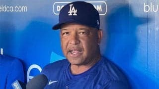 右手中指の亀裂骨折も…フリーマンは「痛みに強い」　指揮官がスタメン起用した“理由”