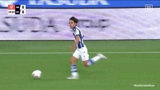 どこまで行く気だ！久保建英が超速ドリブルで40m大爆走「ドリブルスピード上がってない？」総勢9人が同時に猛ダッシュ並走の瞬間