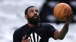 ロサンゼルスで練習中のマブス…左手骨折で手術を受けたカイリーもチームメートたちと合流