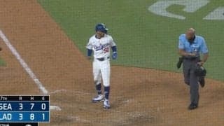 球場騒然… ベッツが「キレてる！？」 審判の態度にカチン… 判定に不満爆発「珍しいな…」