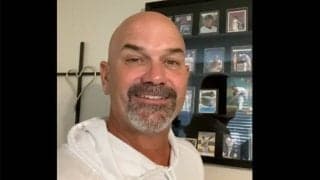 元阪神ムーア氏がファーストピッチに登場　20年ぶり来日…9月12日のDeNA戦