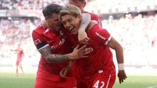 「最高すぎる！」「泥臭いゴール良い」堂安律が開幕戦で貴重な逆転ゴール！ お尻でコントロールして押し込む！！