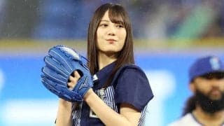 21歳美女の“魔球”に騒然「教えたの誰だろ」　真意にX大議論…手元に注目「マジで？」