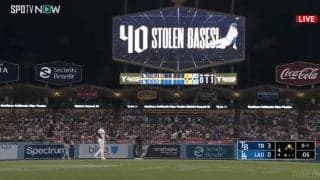 大谷翔平、40盗塁で“粋な演出” 球場拍手喝采の圧巻光景「大谷がいる時代に生まれてよかった」