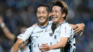 J1残留へ執念滲む最下位札幌が今季初連勝、磐田との降格圏対決を近藤&青木の2発で制す【明治安田J1第28節】