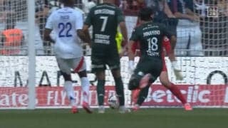 「鳥肌もんなんだが」南野拓実の“神技”にスタジアムがどよめいた瞬間 DFを置き去りにするトラップ＆シュートに「うますぎるだろ」