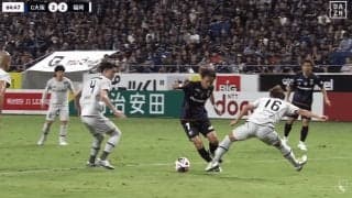 「メッシやん！」宇佐美貴史の『究極のダブルタッチ』にネット衝撃「なんじゃそのドリブル」「ウイイレかよ」「Jリーグで１番凄いかも」