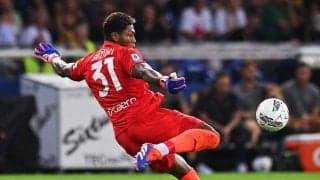 GK鈴木彩艶がアシスト未遂！「凄すぎるって」「フィードはマジで武器」超絶パントキックで速攻のトリガーになった瞬間