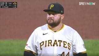 「今年最悪の判定」審判もやる気なし？ 緊急登板した野手が「酷すぎる」 山なり投球、死球乱発で大荒れ