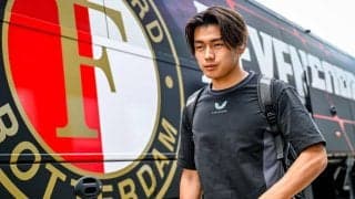 「美人すぎ」「理想の夫婦」26歳になった上田綺世が妻・由布菜月さんとの2ショットで笑顔、妻にと愛犬に感謝「盛大にお祝いしてくれてありがとう」