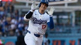 デコピンの“変化”に集まる視線　大谷翔平に抱えられ…久々登場で注目「堂々としてる」