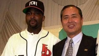 1人だけ拒否されたハイタッチ　名伯楽が困り果てた助っ人との“不仲”「今も不思議」