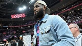 レブロンが高校時代に着用したユニフォームがオークションへ…落札予想額は約3億円か