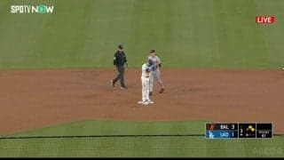 「ショウヘイには脱帽だ」愛犬と始球式→ホームラン→弾丸ヒット…躍動する大谷翔平に同僚が思わず“最敬礼”した瞬間