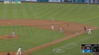 どうなってんだよ！ 大谷翔平の“爆速打球”が「ヤバすぎ」 相手野手のグラブを吹っ飛ばす「手首まだついてる？」