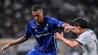 「あまりにも可愛すぎる」J1町田-浦和のセレモニーに登場した「元・乃木坂46の超人気メンバーの白いミニスカ姿」にファン興奮！「衣装良き」「世界一可愛い」の声