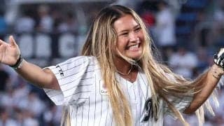 幕張に降臨…16歳メダリストが「かわいい」　長髪サラリの一投が「太陽のよう」