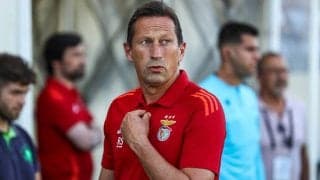 開幕4試合で勝ち点7、ベンフィカがシュミット監督を電撃解任…就任1年目にリーグ制覇もルイ・コスタ会長「変化の時期が来たと判断」