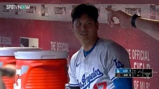 究極の“虚無顔”…大谷翔平らMVPトリオから3連発被弾の投手にファンもハラハラ「心折れる」「ちょっとかわいそう」