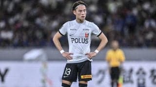 【再出発を切った浦和レッズで何が変わったのか(2)】町田戦を前に悩める小泉佳穂に渡邊凌磨が語ったこととは……「慎三さんにも凌磨にも同じ言葉をかけられて、完全に割り切りました」