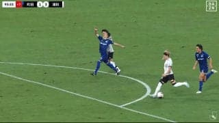 「何してんだよ…」「酷すぎる」“いらないファウル”でゴラッソ取り消し→浦和ファンが悲鳴…直後に同点弾を食らい「擁護できん」