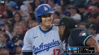 なんだ、ただの聖人か… 大谷翔平、声をかけられて「神対応」 相手野手に“笑顔”で「爽やかすぎる」