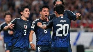 日本代表が2点リードでハーフタイム！　遠藤航＆三笘薫がヘディング弾【2026年W杯アジア最終予選】