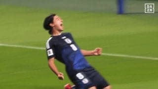 「メッシになってる！」南野拓実がわずか6分間でゴラッソ2連発！「ドリブルえぐすぎ」「すさまじい」中国戦で3点目と4点目