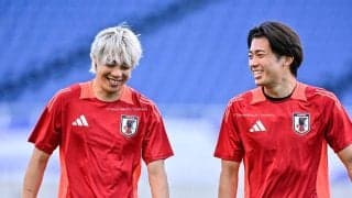 「ダダみたい」「かっこカワイイ」伊東＆中村所属Sランスの“シャンパンカラー＆怪獣系縞模様”の新サードユニが話題！「品がある」「早く2人が着てるとこ見たい！」の声