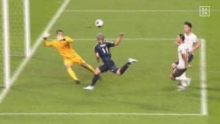 意味不明だろ！前田大然、伊東純也の鬼クロスに合わせた “超加速” 飛び込みヘッド弾が話題沸騰「なんで追いつけた？」