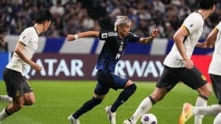 中国戦｢5回に1回以下｣の三笘と｢複雑すぎる｣堂安と久保の関係、｢復帰｣の伊東は【ワールドカップ最終予選｢開幕｣の激論】(2)