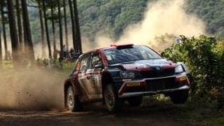 全日本ラリー北海道：トラブル続出のサバイバル戦となった初日、新井大輝が首位快走