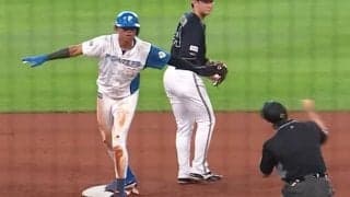 新庄監督は唖然…解説興奮「スーパープレー」　衝撃の“中ゴロ”が「これ騙されるわ」