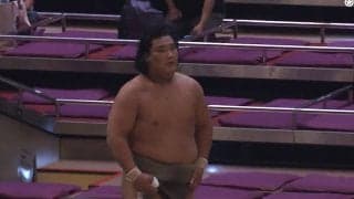 「なんて素敵な所作」19歳・序ノ口力士の“丁寧なお辞儀”に驚きと称賛「いい相撲だった」今後に期待の声も