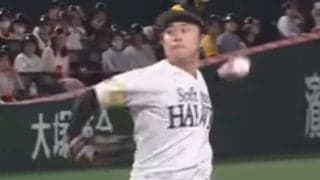 鷹に「救世主現われた」　防御率7.11から“魔改造\"、圧倒の9.56…23歳は「化け物」