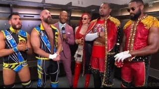 “紅一点”大胆衣装の女子メンバーに「タケちゃんマンみたい」懐かしのツッコミ相次ぐ珍事