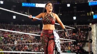 LiLiCo激似と話題の米人気女子レスラー、髪型“バリアート”が芸術的すぎる「最高にクール」反響続々